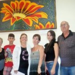 Familiares ante el cuadro